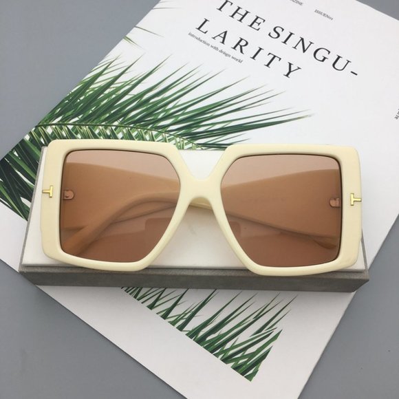 Fashion Sunglasses for Women and Men - Picture 1 of 4